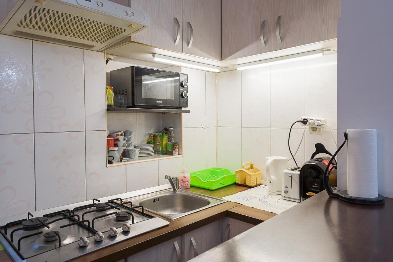 Center Walking Apartment And Room ブカレスト エクステリア 写真