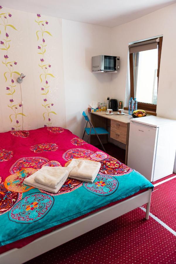 Center Walking Apartment And Room ブカレスト エクステリア 写真