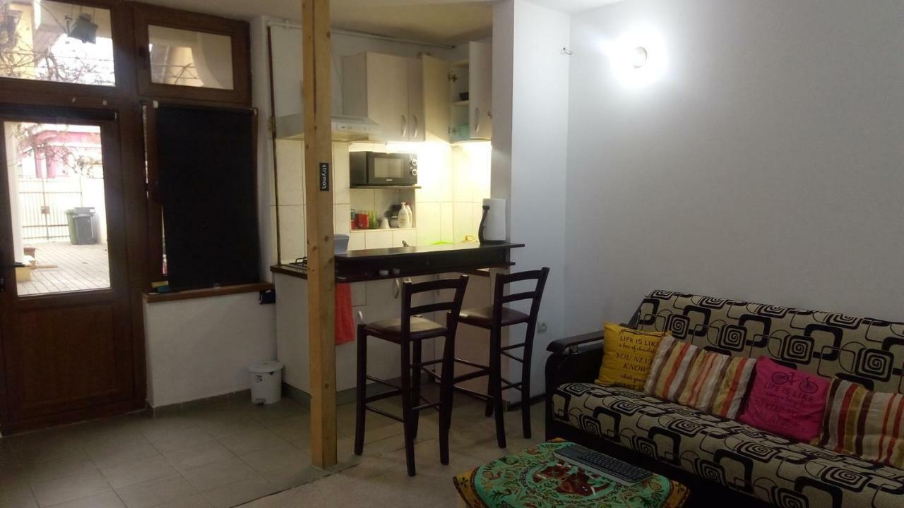Center Walking Apartment And Room ブカレスト エクステリア 写真